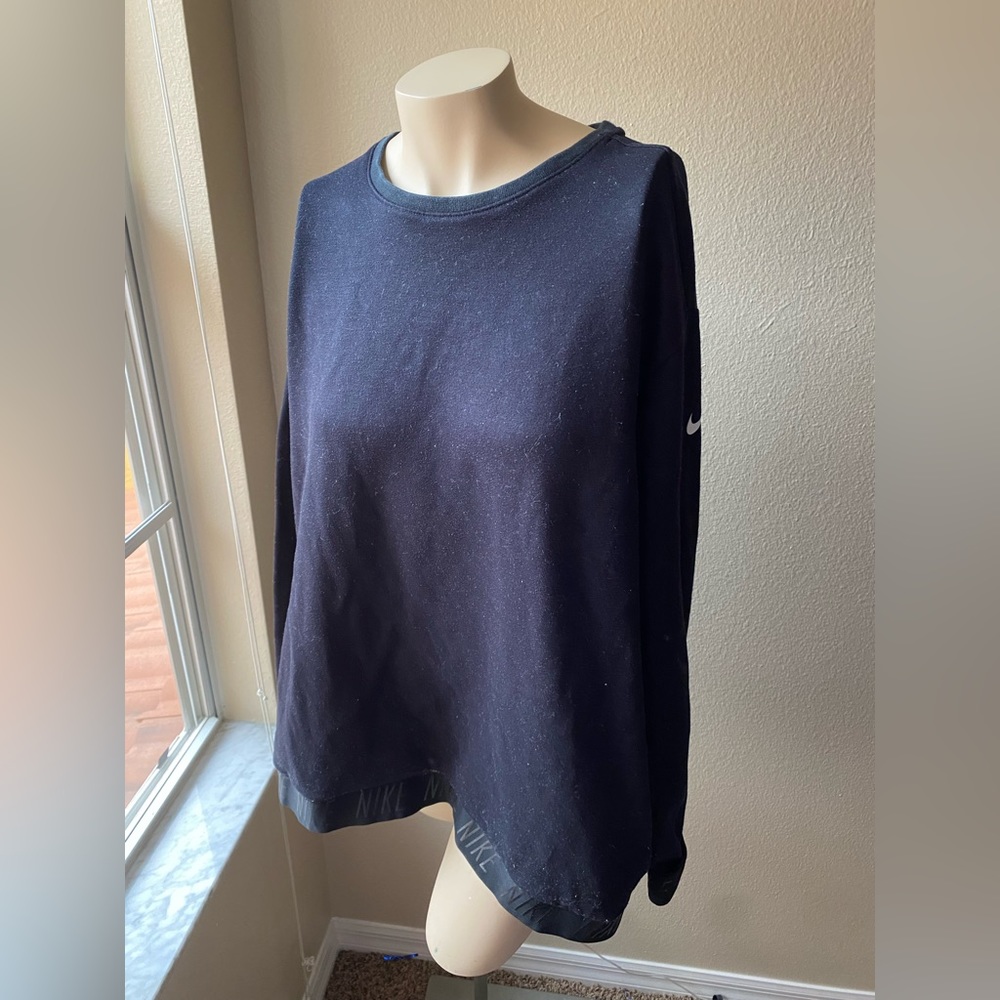 Nike plus size black sweatshirt